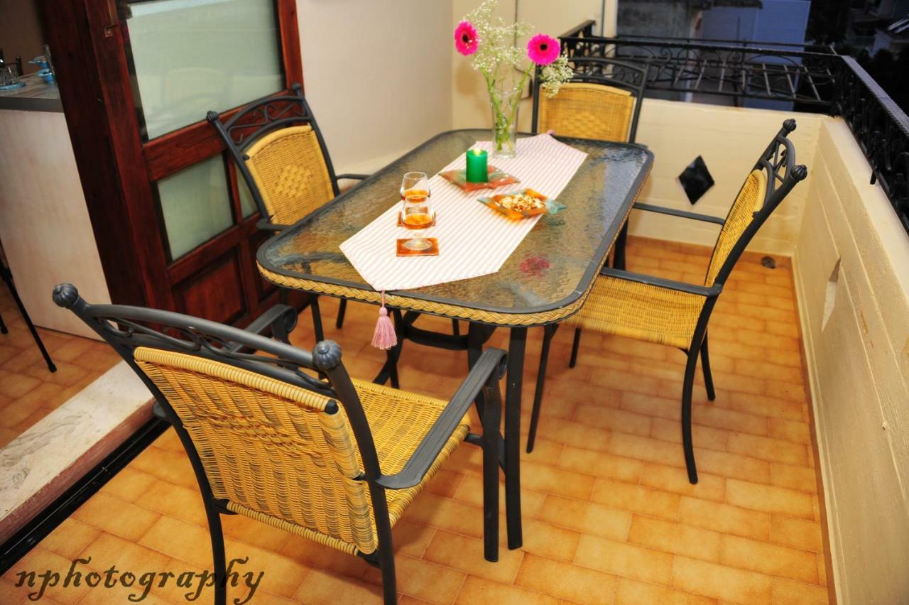 Alexandra's Art Apartment