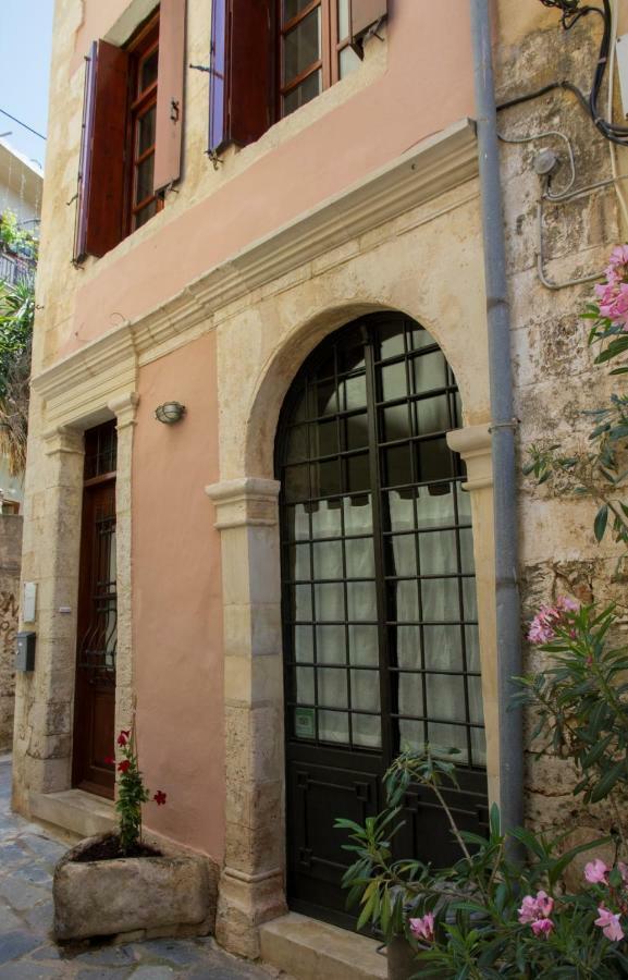 To Spiti Chania (Crete)