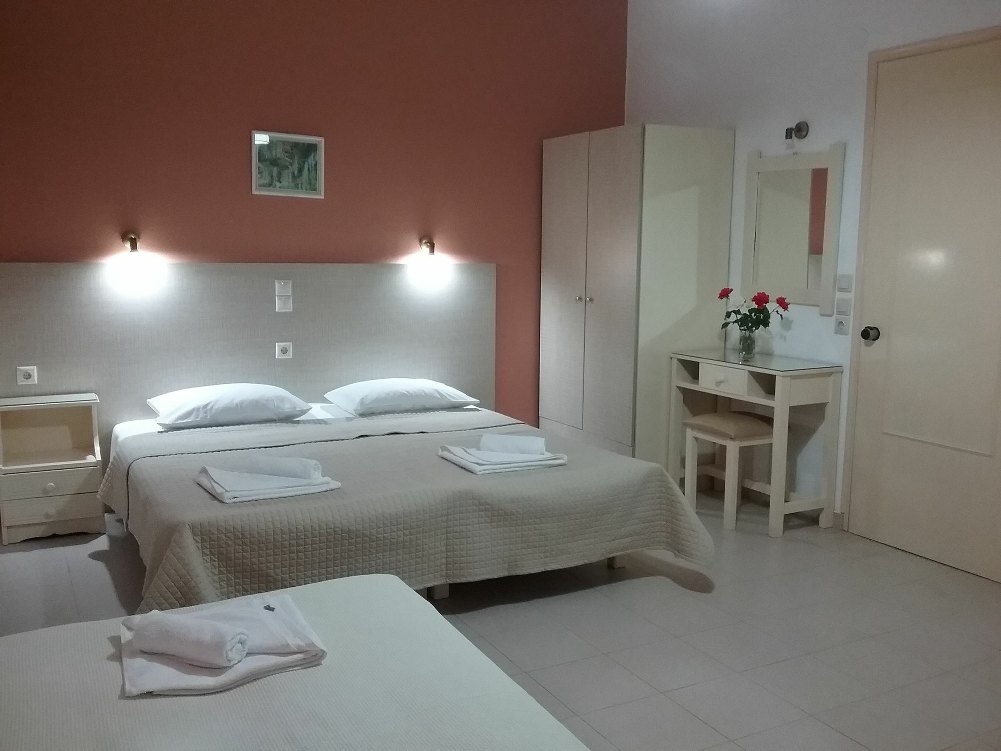 Ilona Apartment *