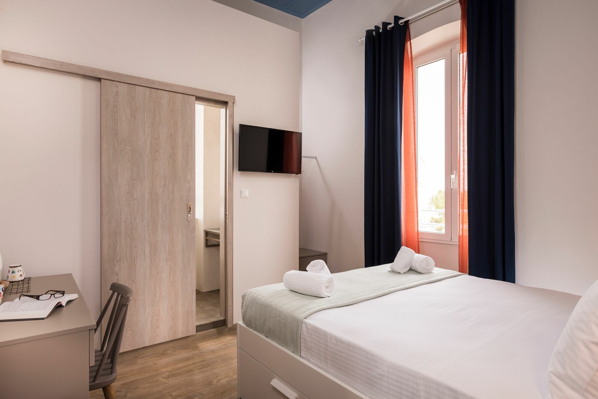 Camara Apartment
