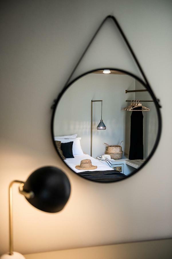 Artemide Places- Petite