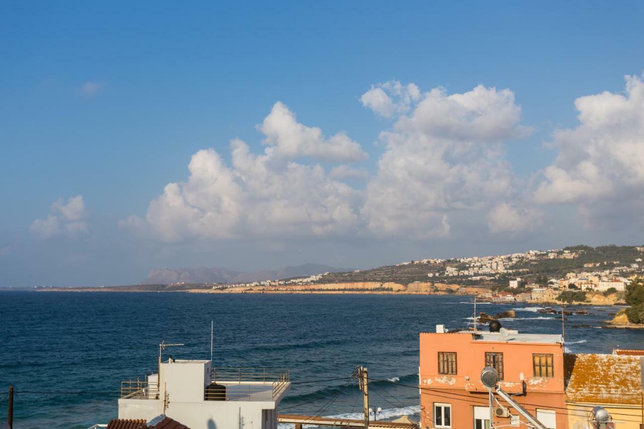 Sea View Penthouse With Roof Garden * Chania (Crete)