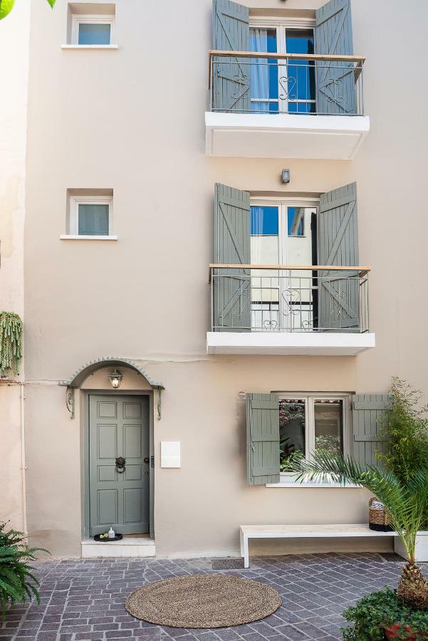 Artemide Places- Petite Apartment