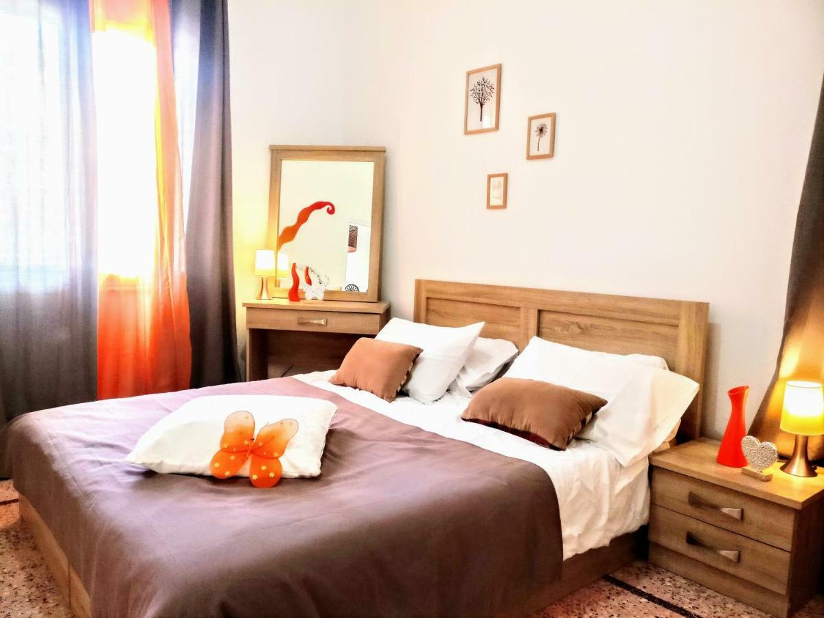 Chania Center Flat Apartamento Chrissi Akti Chania