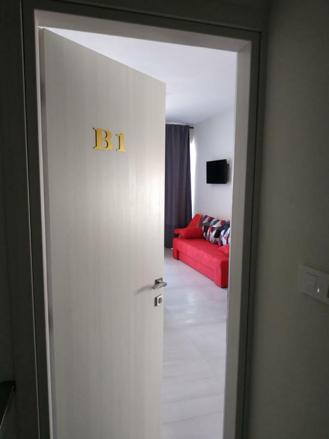The 3 Brothers' Apts