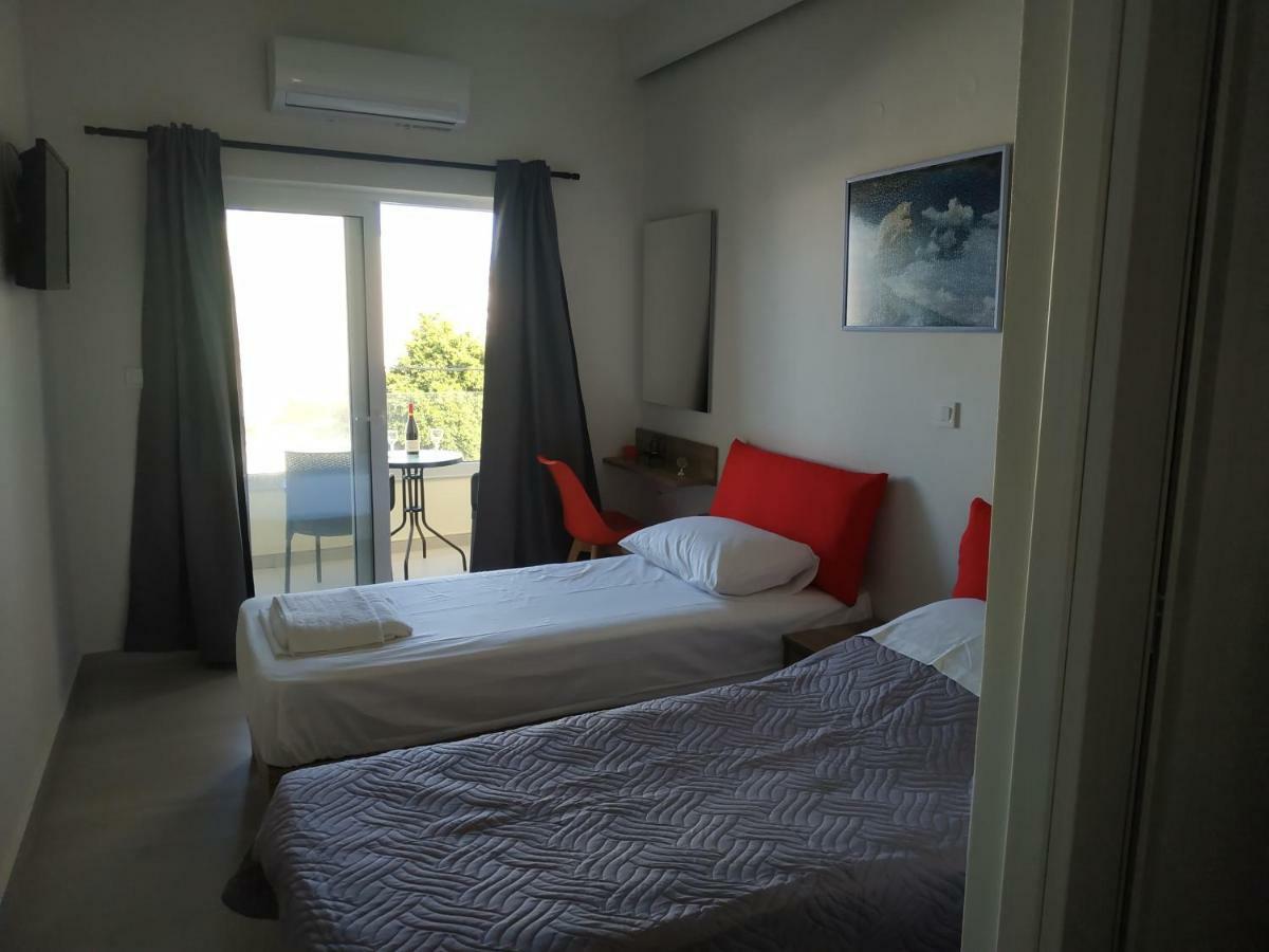 The 3 Brothers' Apts Guest house Chania (Crete)