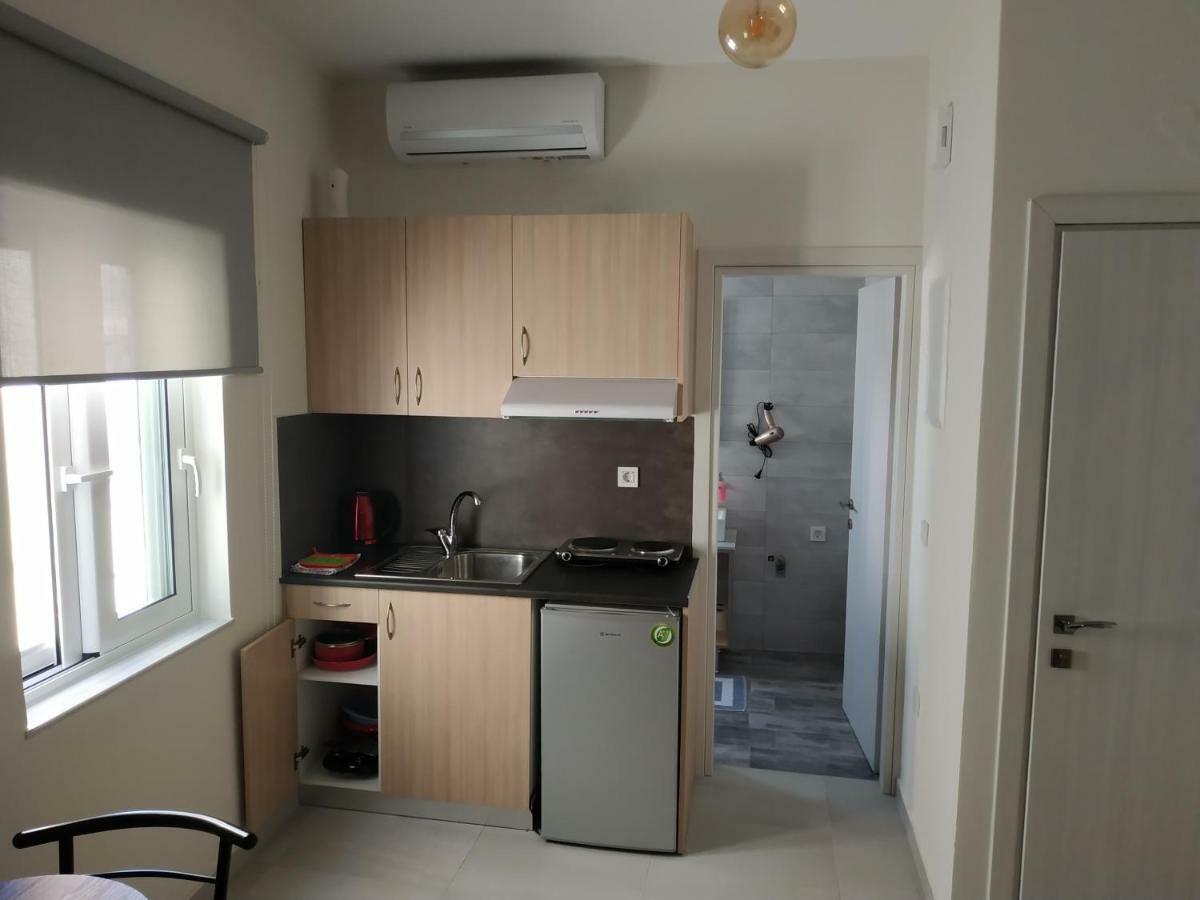 The 3 Brothers' Apts Guest house *