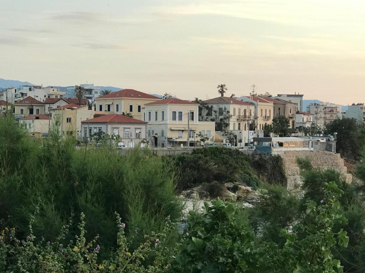 Microcosmos Halepas Chrissi Akti Chania