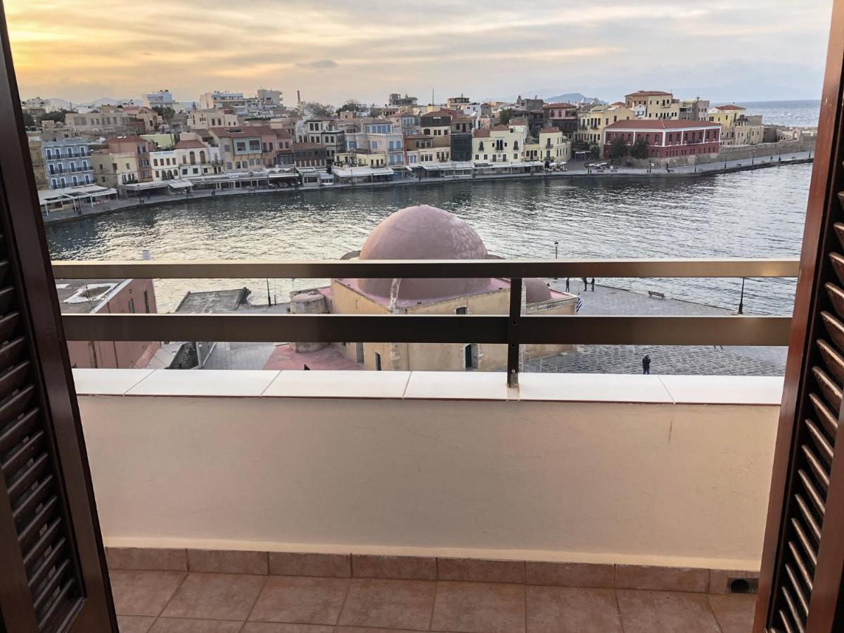 Amphitrite Hotel