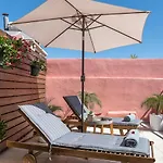 Viaggio Elegant Rooms