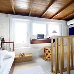 Kallinikou Residence - Private Parking On Demand -