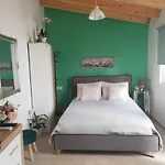 Small Studio With Yard