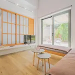 Sun-Splashed Stylish Flat, Steps To City Old Town