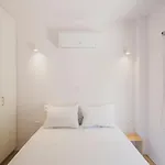 Sun-Splashed Stylish Flat, Steps To City Old Town