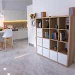 New Big Modern City Center Apartment