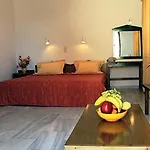Calypso Hotel Apartments