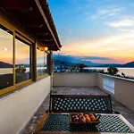 Effie Beach Front Apartment With Pool