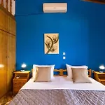 Effie Beach Front Apartment With Pool