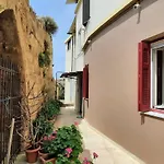 Veneris Residence 2-Bedroom Apartment In Chania