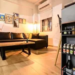 Mos Luxury City Suites - The R Suite