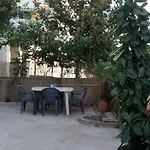 Sitzanaki Home