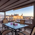 Luxury Villa In City Center With Rooftop Swimming Pool