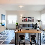Nima\'S Beach Apartment