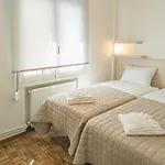 Fully Renovated Apartment In The City Centre With Roof Garden! 3 Minutes From The Bus Station And 6 Minutes From The Old Town