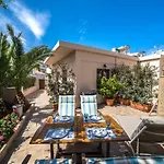 Iro City And Beach Boutique Homes