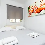 Sunny Luxury Apartment