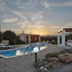 Beachfront Villa Aqua Marine With Private Pool,Ping-Pong & Bbq