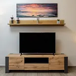 D2 Modern Central Apartment