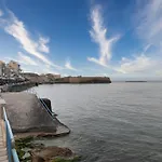 Koum Kapi Seaside Apartment Private Parking C1