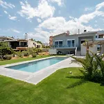 Isalos Seafront Villa I Sea Fragrance