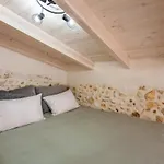 Casa Athelia: Traditional Home, Local Neighborhood
