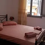 Comfortable And Spacious Stone Traditional Apartment