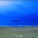 Beachfront Lux Apartments & Gym 4