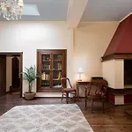 Old Town Suites