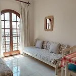 Iro Apartments