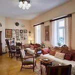Doma Hotel