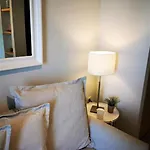 Alendra\'S City Center Studio