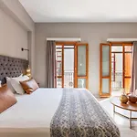 Minaret Suites And Apartments