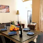 Odyseia Apts I At The Center Of The City & Old Town