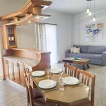 Sea Side View Home Steps From The Beach & City