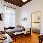 Silde Studios & Apartments