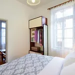Silde Studios & Apartments