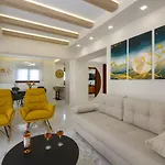 Aretousa Home