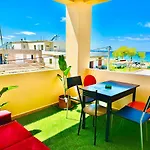 Pearl Seaside Luxury Apartments 2