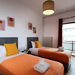 Central Apt. With Parking - 3 Min From Old Port