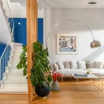 Artful City Loft With Rooftop Terrace, Near Beach